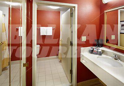 почивка в Courtyard By Marriott West Palm Beach Airport