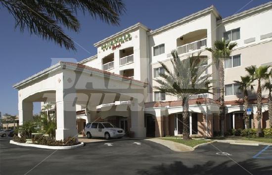 почивка в  Courtyard By Marriott West Palm Beach Airport