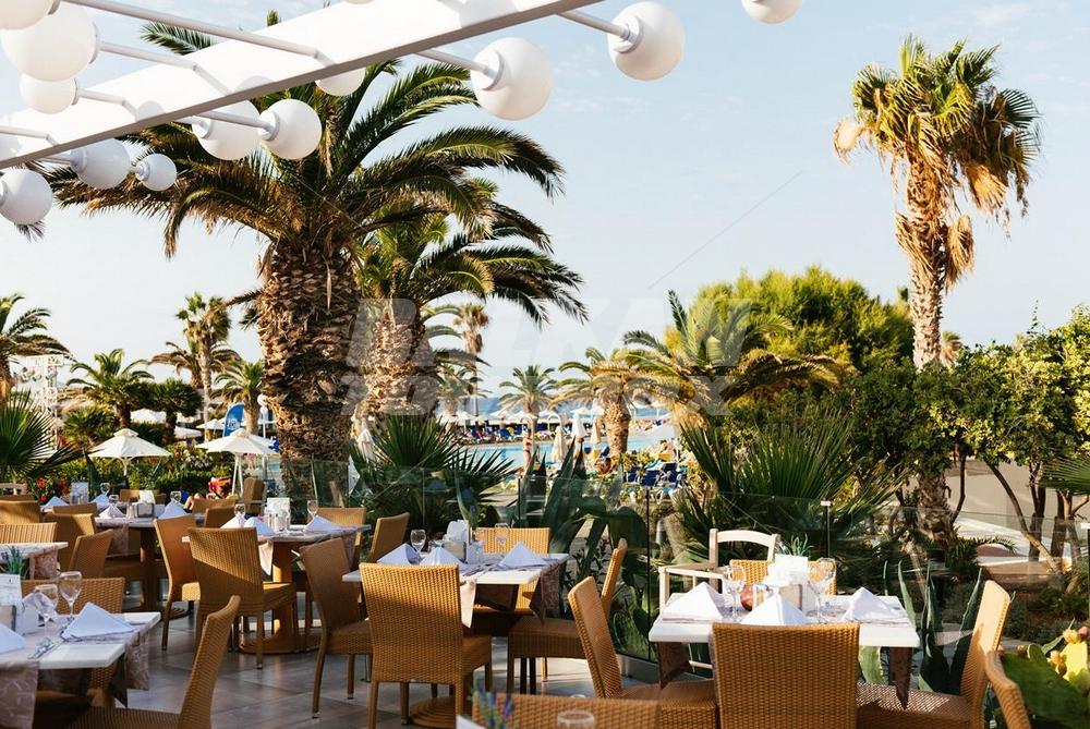 holiday in Lyttos Beach