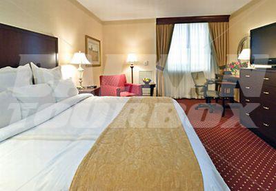 почивка в Cleveland Marriott East