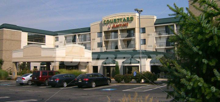 почивка в  Courtyard by Marriott Cleveland Beachwood