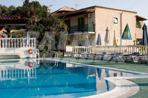 почивка в Andromaches Holiday Apartments