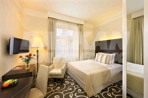 почивка в Grand Bohemia Prague