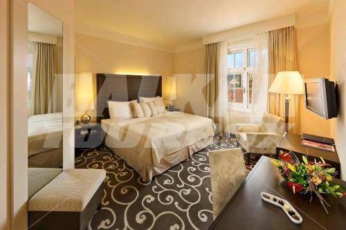 почивка в Grand Bohemia Prague