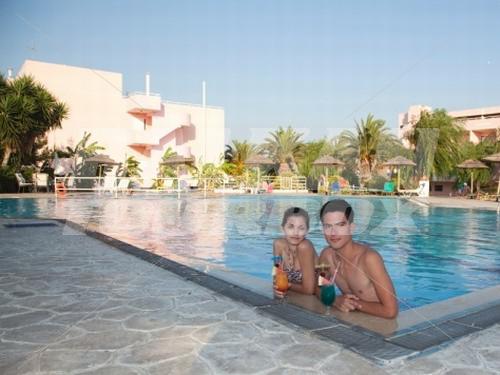 holiday in Roselands Hotel Bungalows