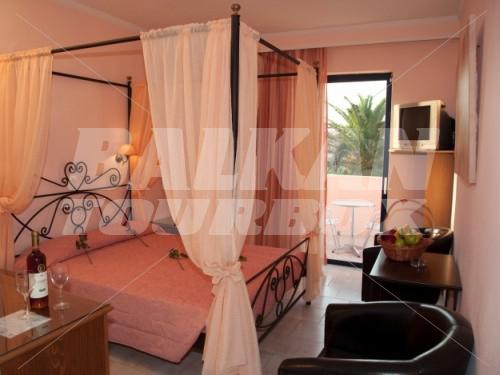 holiday in Roselands Hotel Bungalows