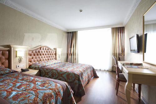 почивка в Emre Beach Hotel