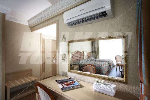 почивка в Emre Beach Hotel