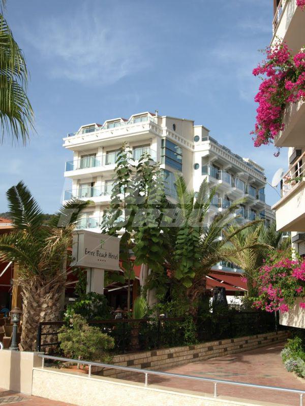 почивка в Emre Beach Hotel