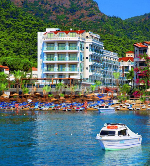 почивка в Emre Beach Hotel