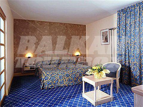 почивка в Mercure Euro Centre