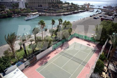 почивка в The Caesar Premier Eilat