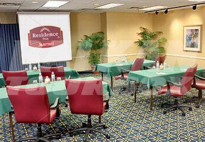 почивка в Residence Inn by Marriott Fair Lakes Fairfax