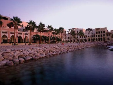 holiday in Moevenpick Resort