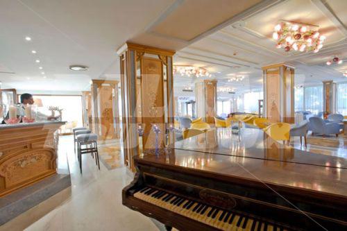почивка в Grand Hotel Flora