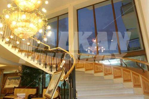 почивка в Grand Hotel Flora
