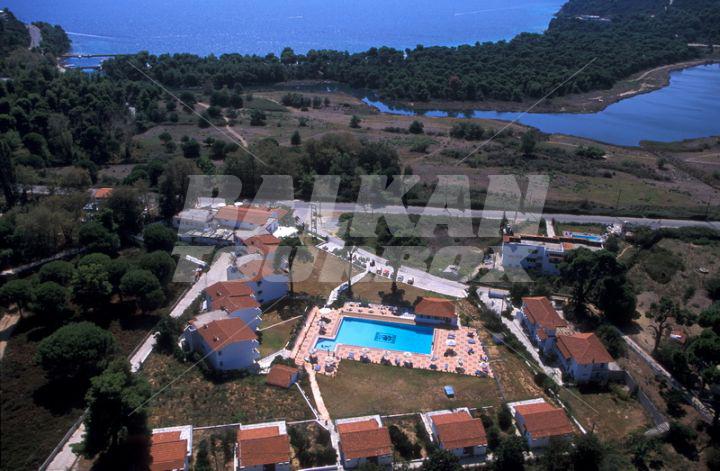 holiday in Caravos