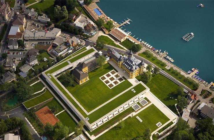 почивка в  Schloss Velden