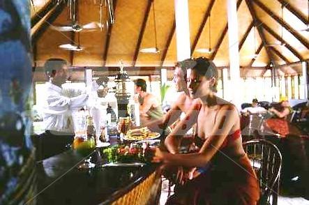 почивка в Vilamendhoo Island Resort
