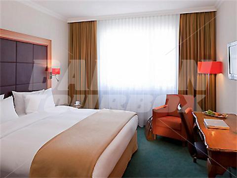 holiday in Continental Zurich