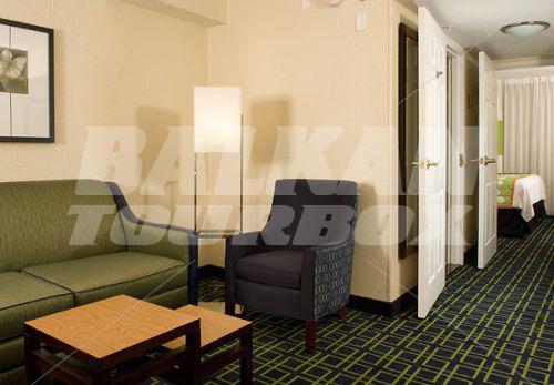 почивка в Fairfield Inn & Suites Orlando Lake Buena Vista in the Marriott Village