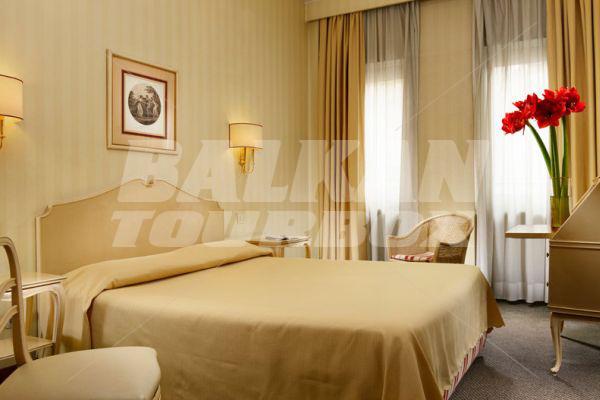 holiday in Hotel Commodore
