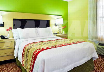 почивка в TownePlace Suites by Marriott Tampa Westshore/Airport