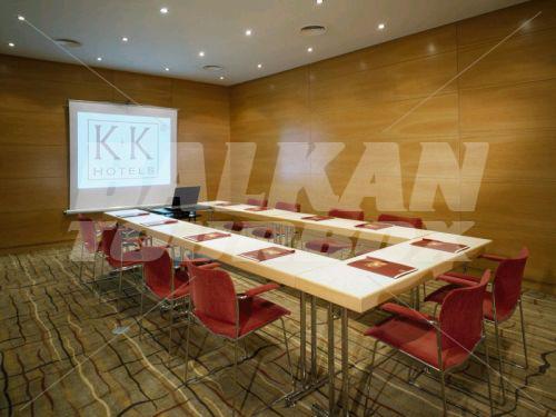 почивка в K+K Hotel Fenix