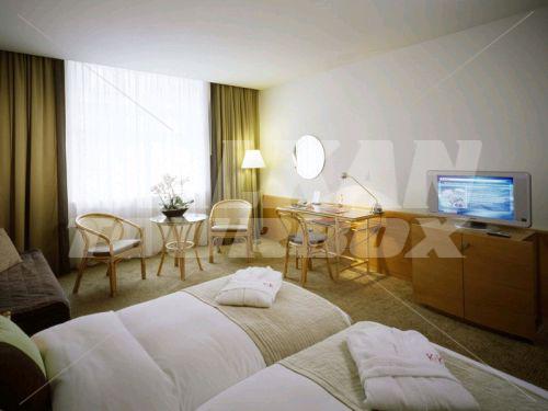 почивка в K+K Hotel Fenix