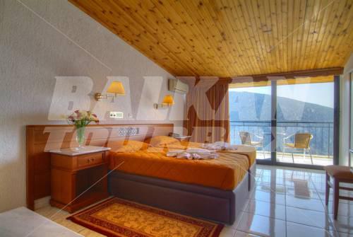 holiday in Acropole Delphi