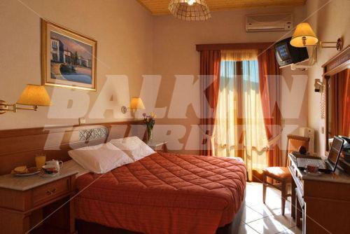 holiday in Acropole Delphi