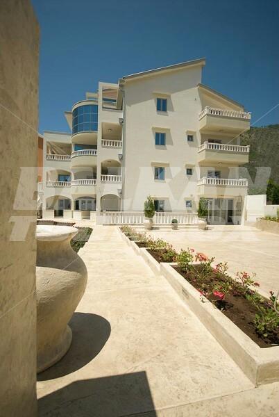 holiday in Villa V Lux