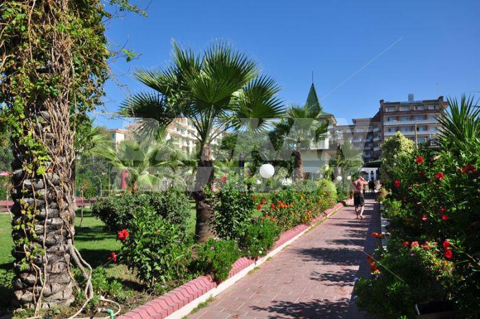 почивка в Holiday Garden