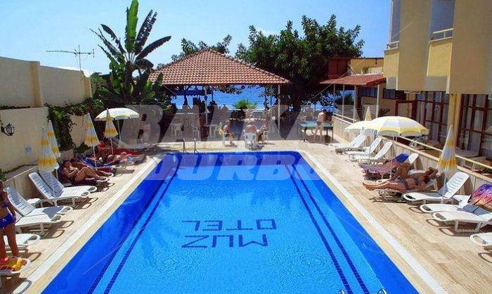 holiday in Muz
