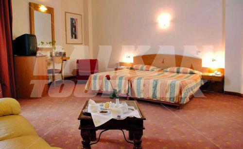 holiday in Kinissi Palace Hotel