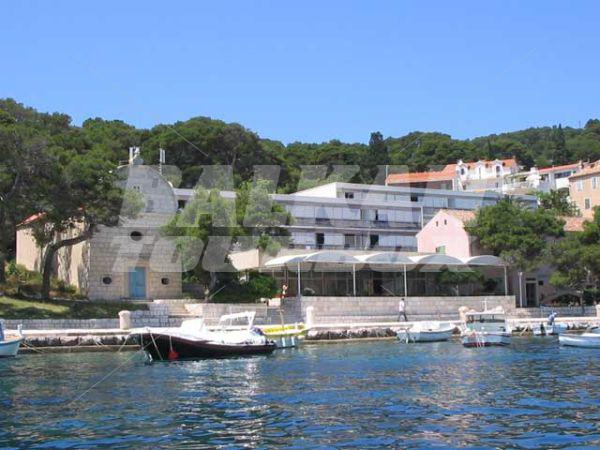 holiday in Delfin