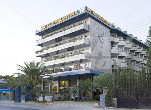 holiday in Emmantina