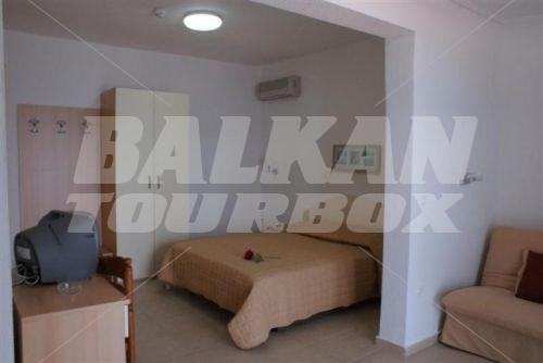 почивка в Miramare Bungalows