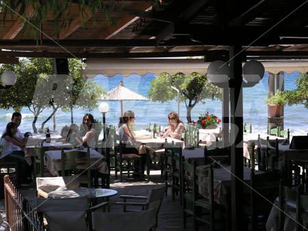 почивка в Miramare Bungalows