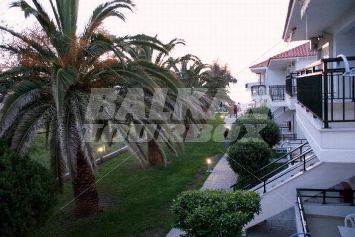 почивка в Miramare Bungalows