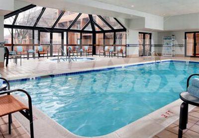почивка в Courtyard by Marriott Fairfax Fair Oaks