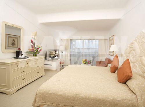 почивка в Gran Caribe Real Resort and Spa