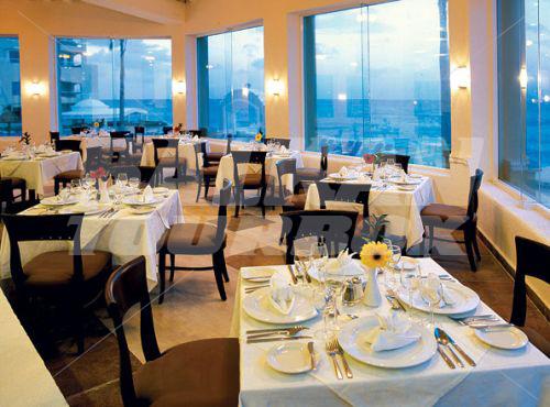 почивка в Gran Caribe Real Resort and Spa