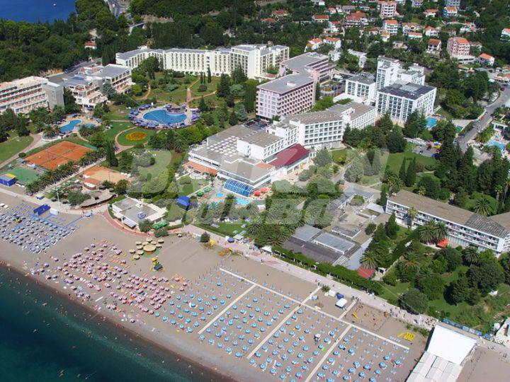 почивка в  Montenegro Beach Resort