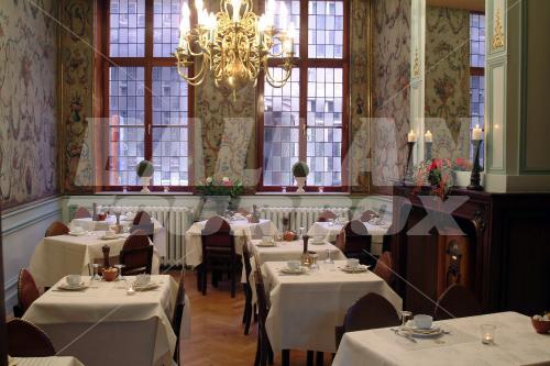 почивка в Best Western Residence Cour St Georges