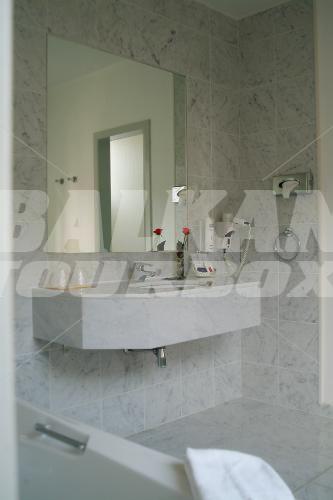 почивка в Best Western Residence Cour St Georges