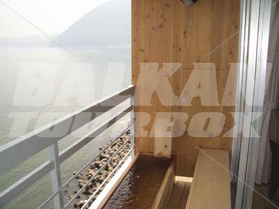 holiday in Seikaiso