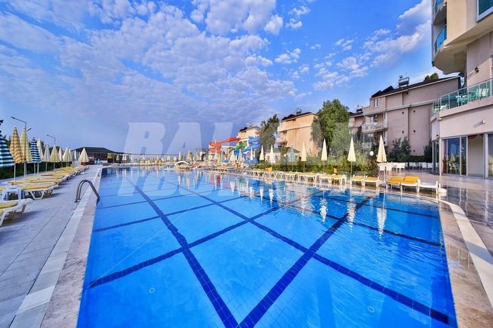 почивка в Hedef Beach Resort and SPA
