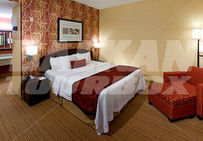 почивка в Courtyard by Marriott Omaha Downtown/Old Market Area