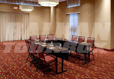 почивка в Courtyard by Marriott Omaha Downtown/Old Market Area